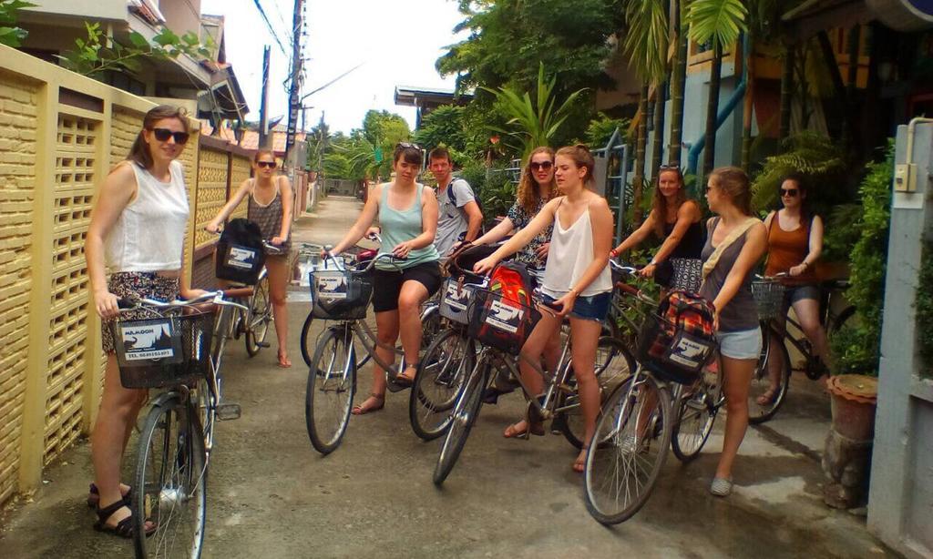 Goodmorning By Tamarind Hostel Ayutthaya Bagian luar foto